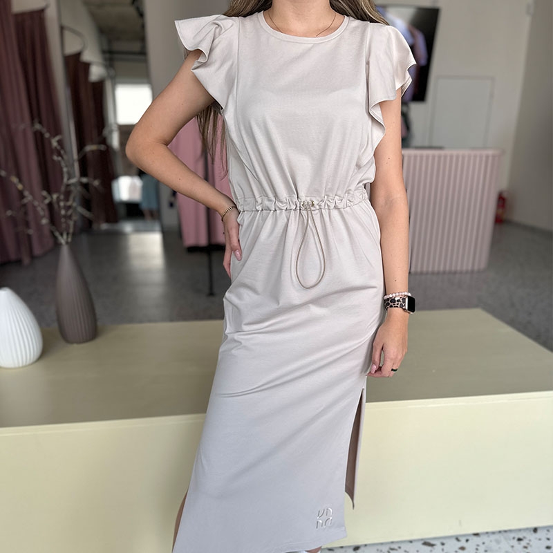 Kleid mit Rüsche an den Schultern - lang